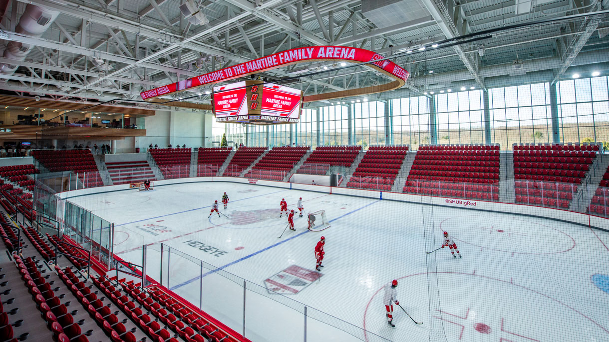 New arenas put spotlight on Connecticut college hockey